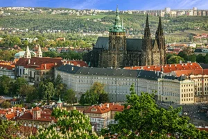 Majestic History: Exploring the World’s Largest Ancient Castle - image 57