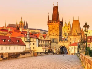 Majestic History: Exploring the World’s Largest Ancient Castle - image 86