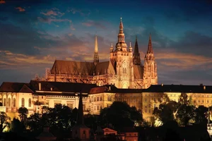 Majestic History: Exploring the World’s Largest Ancient Castle - image 85