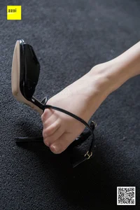 Wen Xin Features Exquisite Peep-Toe Lace-Up High Heels in IESS Sixiangjia 212 - image 74