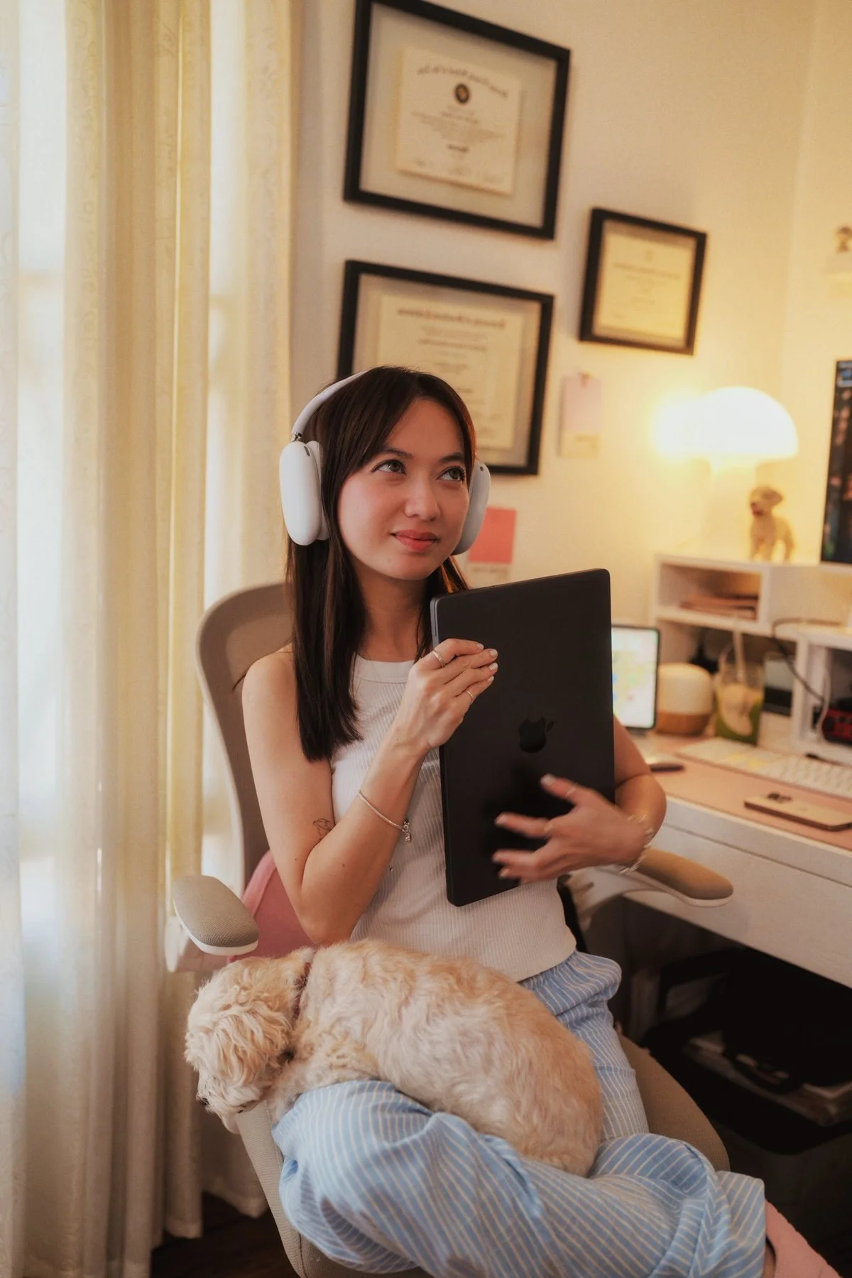 Miss Vietnam Tieu Vy Captivates in the Recording Studio: A New Artistic Journey for the Beauty Queen
