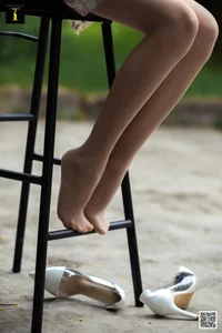 Elegant Forest Girl Wanping: A Stunning IESS Photography Collection Exploring Nature and Fashion Aesthetics - image 76