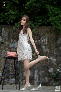 Elegant Forest Girl Wanping: A Stunning IESS Photography Collection Exploring Nature and Fashion Aesthetics - image 11