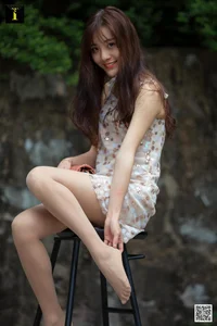 Elegant Forest Girl Wanping: A Stunning IESS Photography Collection Exploring Nature and Fashion Aesthetics - image 18