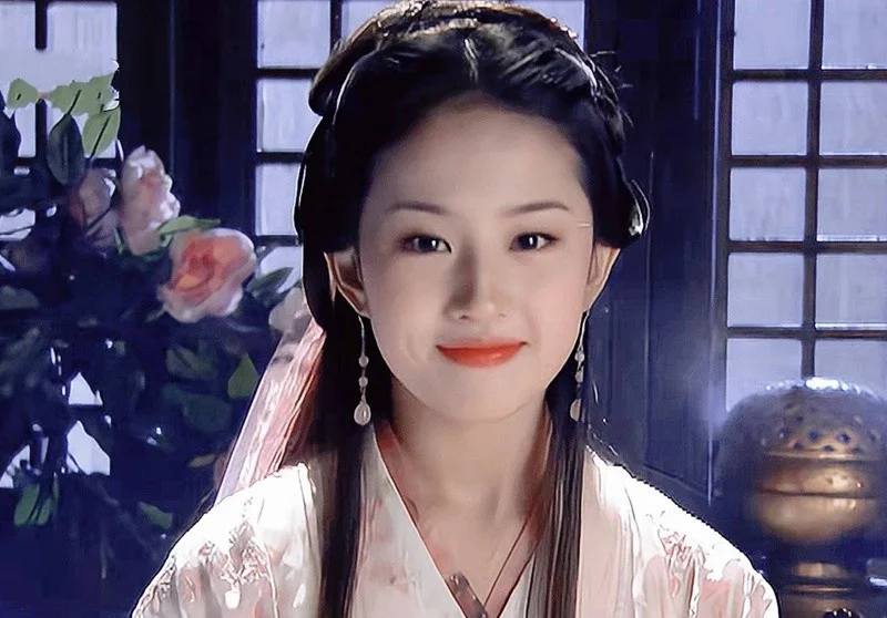 The Glamorous Life of Liu Yifei: China's Most Beautiful Actress