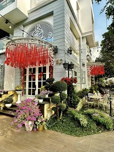 Inside Supermodel Thuy Hanh's Stunning Red-Themed Lunar New Year Villa - image 7