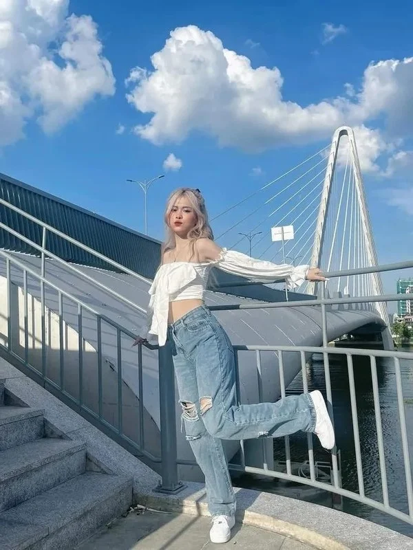 Stunning Visuals of TikTok Star Hà Môi: Exploring Her Latest Beauty Transformation and Fan Speculations