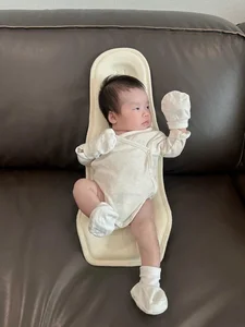 Actress Sam Shares Adorable Photos of Her Chubby Baby Daughter - image 2