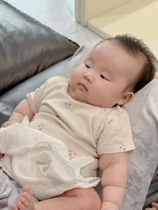 Actress Sam Shares Adorable Photos of Her Chubby Baby Daughter - image 1
