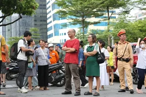 Anxious Moments as Hanoi Students Tackle First Grade 10 Exam - image 8