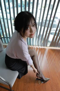 IESS Wanping Professional Office Black Silk Fashion Gallery - image 35