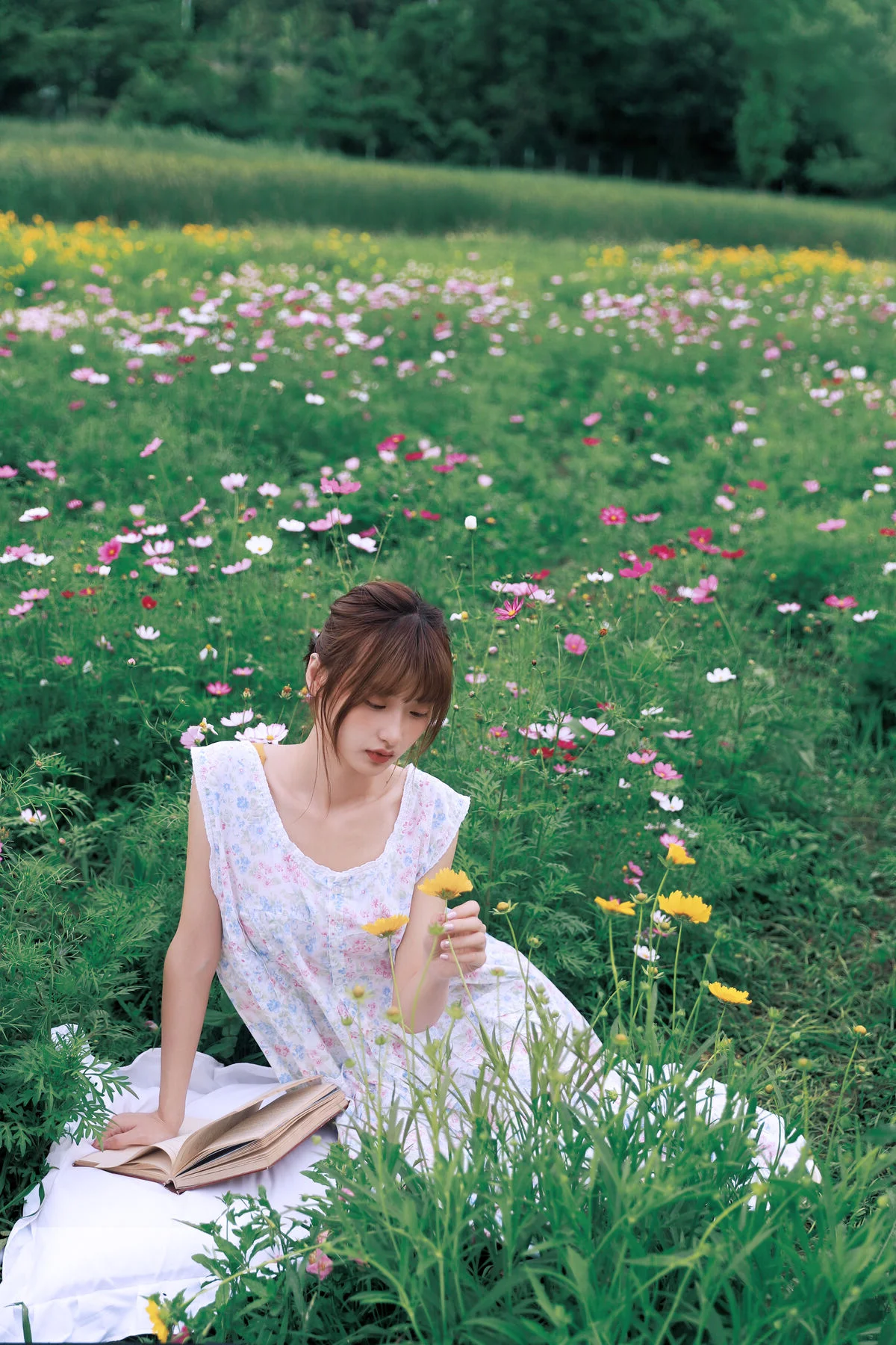 Exquisite Portrait Gallery: YiTuYu Art Language Vol.7147 featuring Chen Nian Xiao Jiu