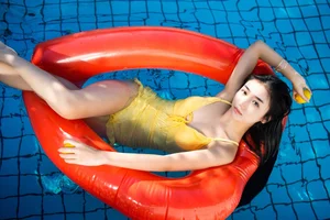 YiTuYu Art Language Vol.4479: Yi Yu He Bao Dan Artistic Portrait Series - image 0