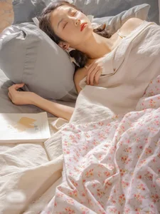 10 Simple Daily Habits to Stay Radiant, Youthful, and Envy-Worthy - image 4