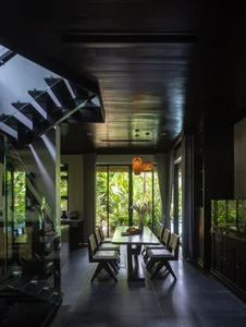 Inside a Stunning 300-Square-Meter Green Oasis Villa in the City - image 6