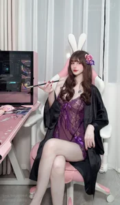 Stunning Aesthetic Selfies and Cosplay Photography by Model Lu Ba Sui - Exclusive 33P Image Collection and Video Preview - image 4