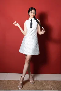 Runner-up Minh Kiên Shines on VTV: A Look at Her Radiant Style and Growing Career - image 2