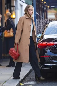 Quiet Luxury Trend: Decoding the Understated and Elegant Aesthetic of 2023 - image 2
