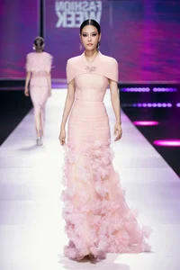 H'Hen Niê Stuns in Crystal-Embellished Gown with High Slit Detail - image 7