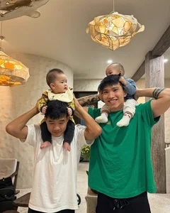 Football Stars Van Hau and Duc Chinh's Sons Go Viral Online - image 4