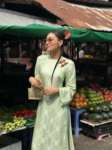 Thao Nhi Le Stuns Fans with Sizzling New Year Bikini Look - image 1