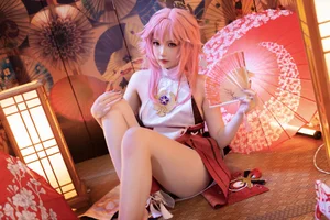 Stunning Genshin Impact Yae Miko Cosplay by Yuki Astra: 61P Photo Set - image 21