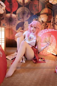 Stunning Genshin Impact Yae Miko Cosplay by Yuki Astra: 61P Photo Set - image 18