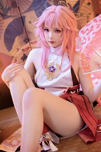 Stunning Genshin Impact Yae Miko Cosplay by Yuki Astra: 61P Photo Set - image 11