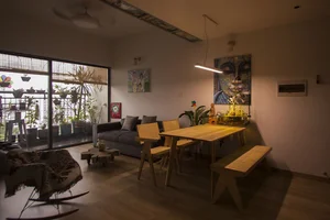 Stunning Renovation of a 49-Square-Meter Minimalist Apartment for Four People - image 3