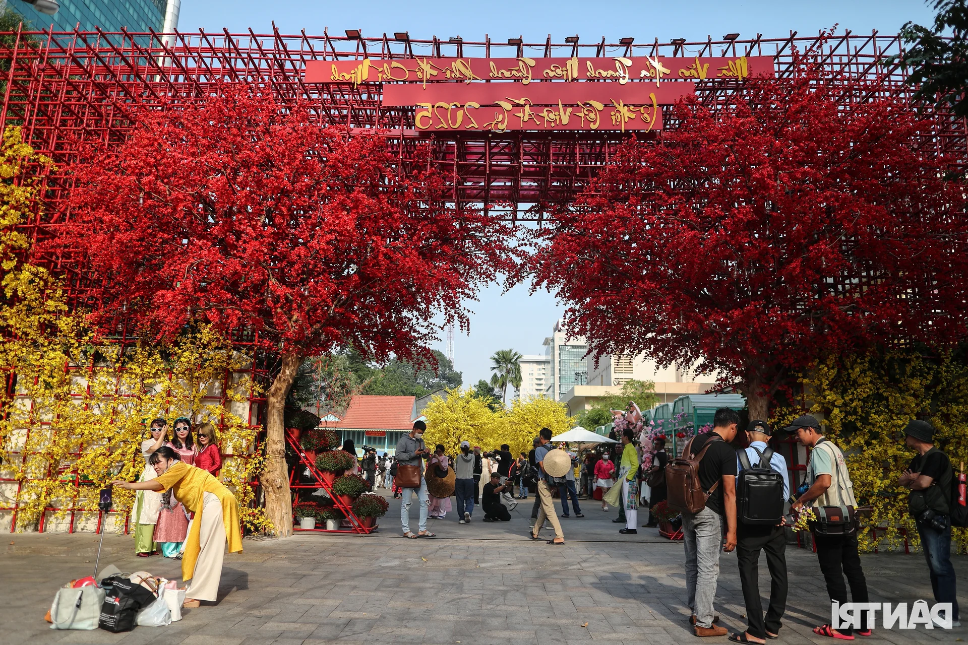 Elegant Vietnamese Ao Dai Fashion at the Ho Chi Minh City Calligraphy Street Festival
