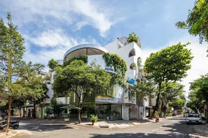 Duntax Office: A Sustainable Green Workspace Innovating Urban Design in Ho Chi Minh City - image 26