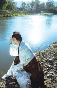 YiTuYu Art Language Vol 9750 He Li Han Portrait Collection - image 4
