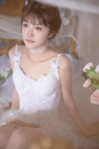 YiTuYu Art Language Vol.5701 Exclusive Portrait Series Featuring Yue Yue - image 7