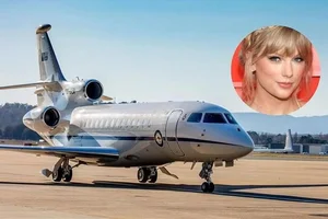Inside Taylor Swift's $40 Million Dassault Falcon 900 Private Jet - image 2