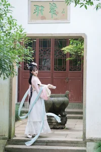 YiTuYu Art Language Vol.10585: Extensive Portrait Set of Jiao Yi Zhi Sui Sui - image 18