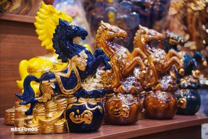 Exquisite Handcrafted Bat Trang Ceramic Horse Statues: Unique Vietnamese Zodiac Art for the Year of the Horse 2026 - image 9