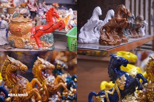Exquisite Handcrafted Bat Trang Ceramic Horse Statues: Unique Vietnamese Zodiac Art for the Year of the Horse 2026 - image 1