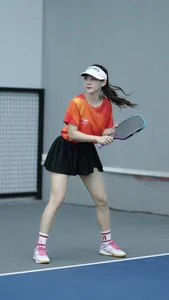 Pickleball Chic: How Yen Xoi Blends Athleticism With Effortless Elegance On Court - image 4