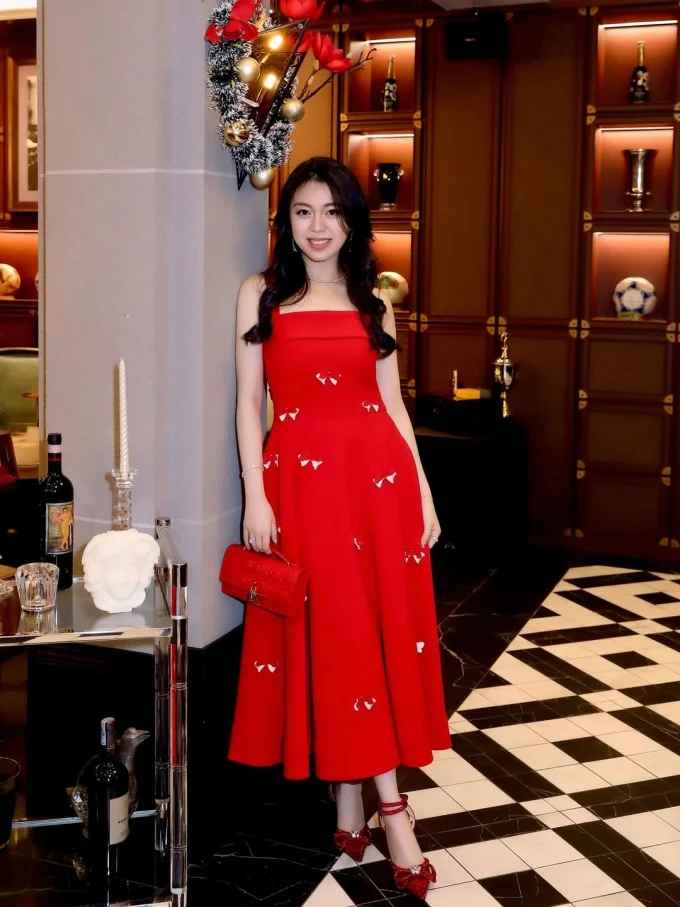 The Elegant Grace of Son Kim Heiress Ruby Khanh Linh