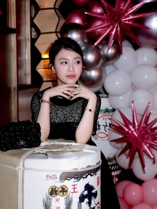 The Elegant Grace of Son Kim Heiress Ruby Khanh Linh - image 4
