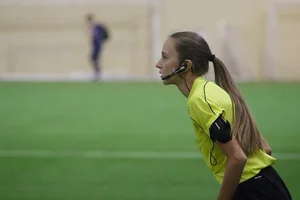 Meet the 'World's Hottest Female Referee' Captivating Sports Fans Everywhere - image 3