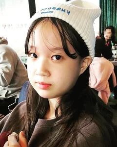 Reply 1988 Child Star Kim Seol Stuns Fans with Mature New Look - image 3