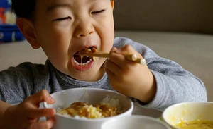 Singer Thanh Thao Reveals Her Daughter's Surprising Meatless School Lunch - image 5