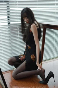 IESS Tuan Tuan Black High Heels Elegant Fashion Photography - image 17
