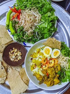 Master the Art of Cooking Delicious Mi Quang with This Traditional Family Recipe - image 0