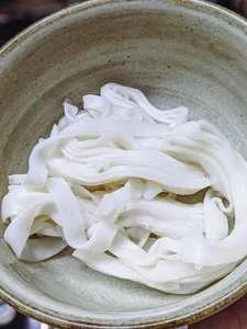 Master the Art of Cooking Delicious Mi Quang with This Traditional Family Recipe - image 2