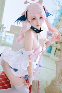 Pure Elegance: Coser RiNaiJiao as Koharu Shimoe in Blue Archive Wedding Dress (27P) - image 7