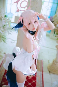 Pure Elegance: Coser RiNaiJiao as Koharu Shimoe in Blue Archive Wedding Dress (27P) - image 11