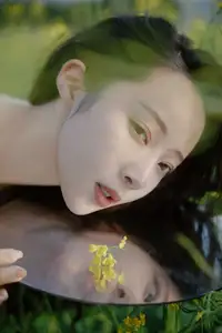 Man Jiao YiTuYu Vol.8529: Ethereal Beauty Reflected in Nature's Gentle Embrace - image 2