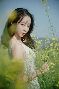 Man Jiao YiTuYu Vol.8529: Ethereal Beauty Reflected in Nature's Gentle Embrace - image 17